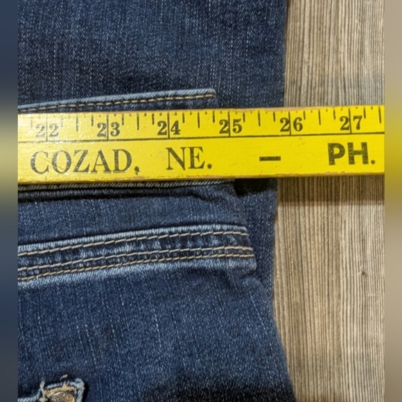 Silver Suki size 24 slim boot jeans that have been hemmed to a 28" inseam - Picture 11 of 11